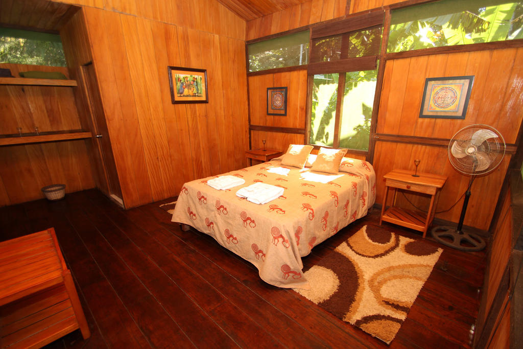 Amazon Planet Hotel Tambopata Exterior foto